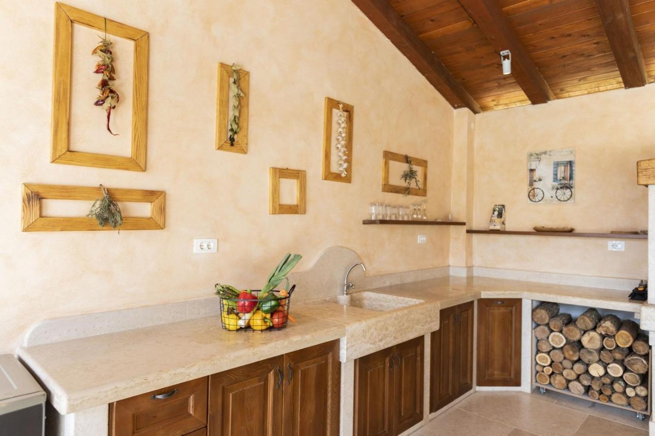 Villa Viscum In Central Istria For 8 Persons With Large Garden - Pet Friendly パジン エクステリア 写真