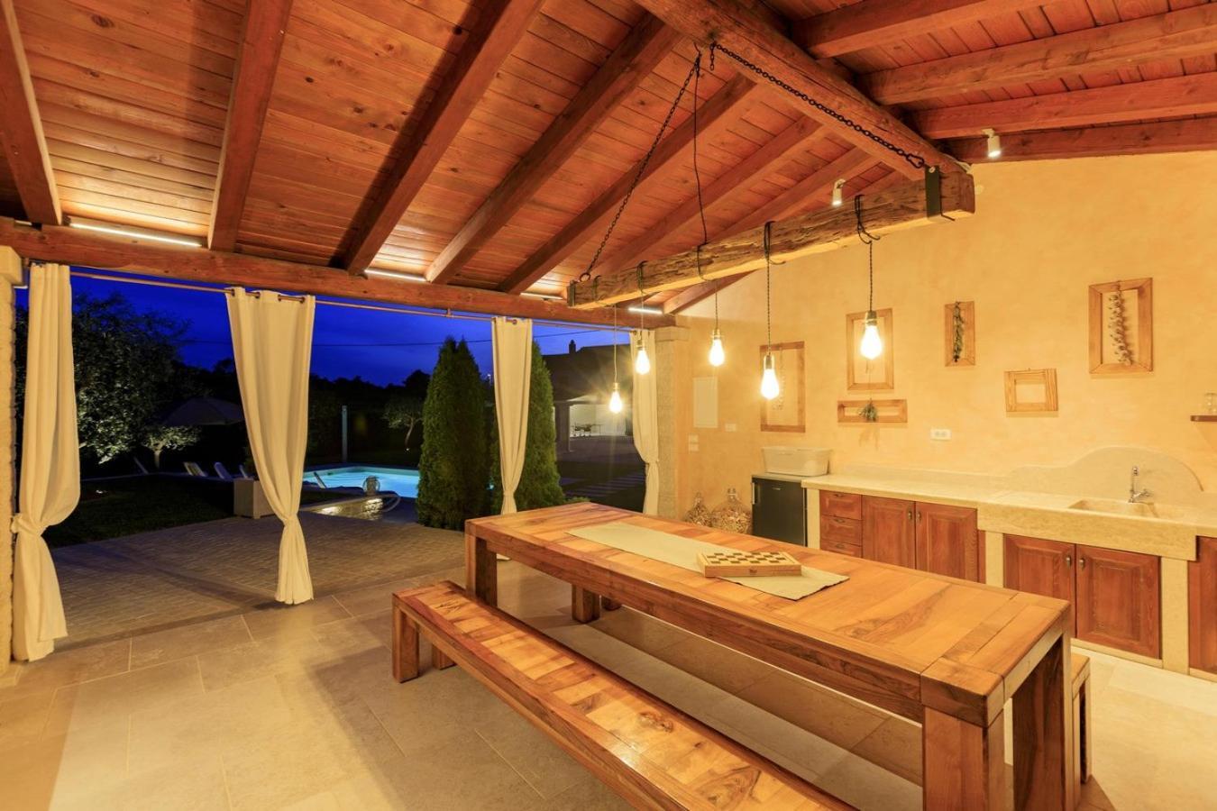 Villa Viscum In Central Istria For 8 Persons With Large Garden - Pet Friendly パジン エクステリア 写真